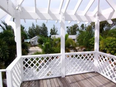 Charming Holmes Beach Villa Charming Holmes Beach Villa